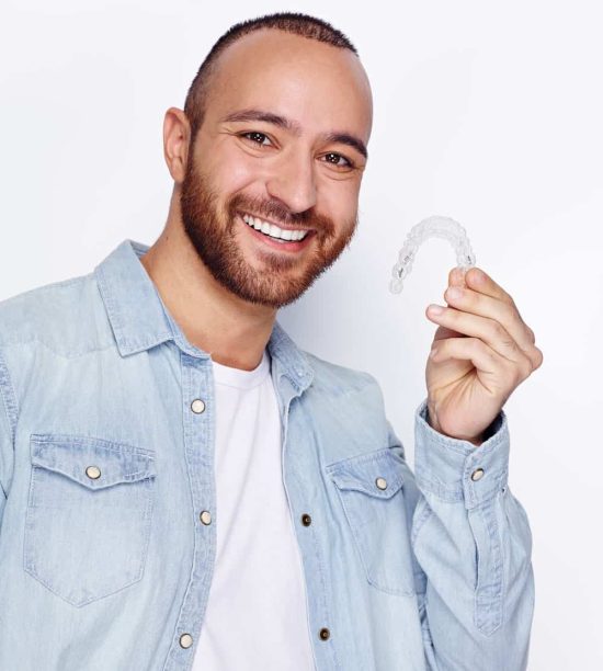 Invisalign Schiene Experte in Köln Kieferorthopäde